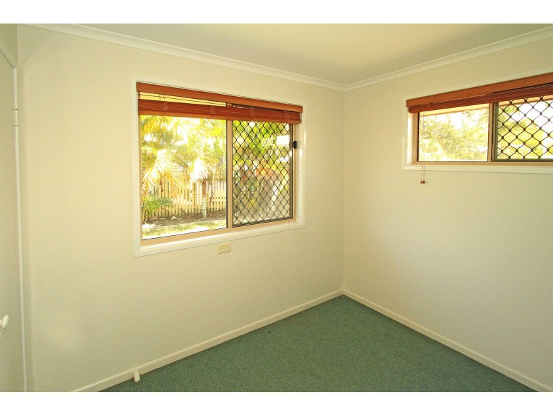 1 Rowe Crescent, Taranganba QLD 4703