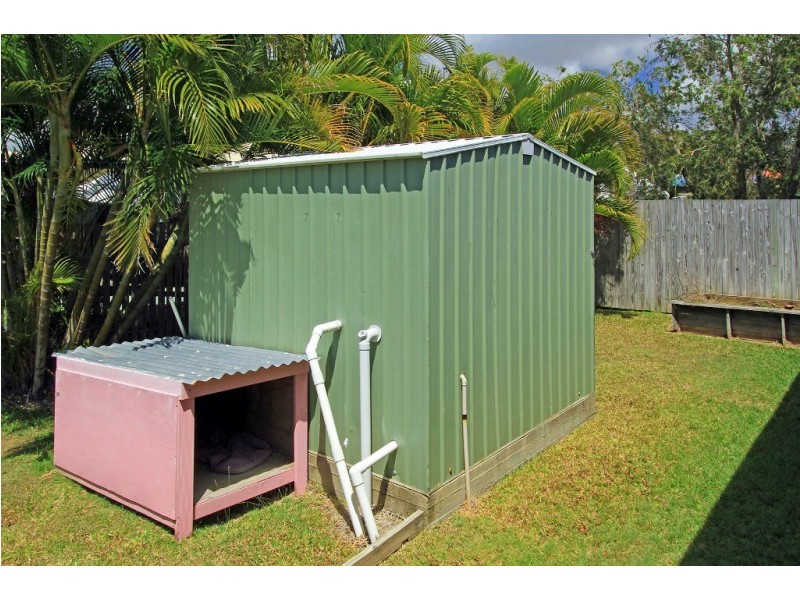 1 Rowe Crescent, Taranganba QLD 4703