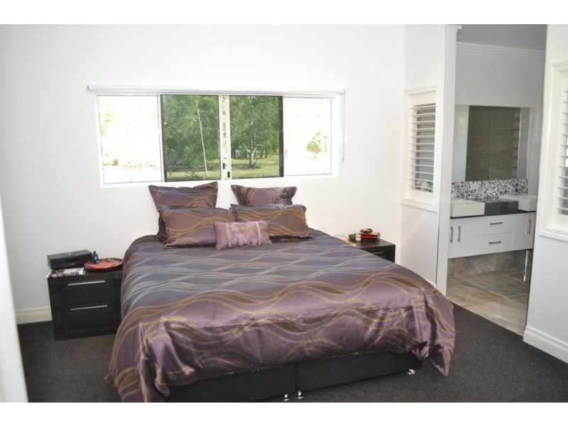 20 Racecourse Road, Barmaryee QLD 4703
