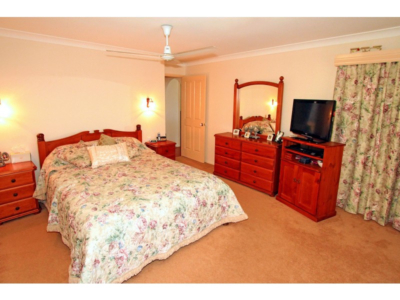 64 Schofield Parade, Keppel Sands QLD 4702