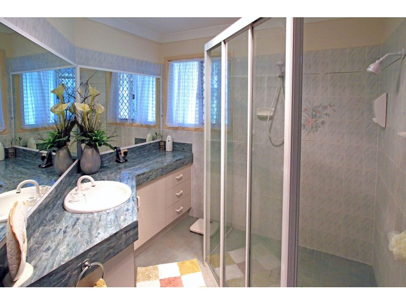 64 Schofield Parade, Keppel Sands QLD 4702