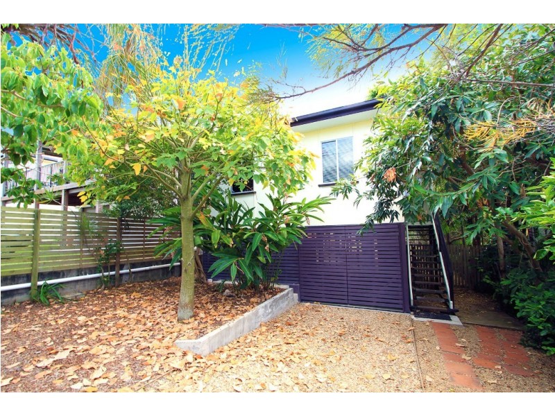 57 Matthew Flinders Drive, Cooee Bay QLD 4703