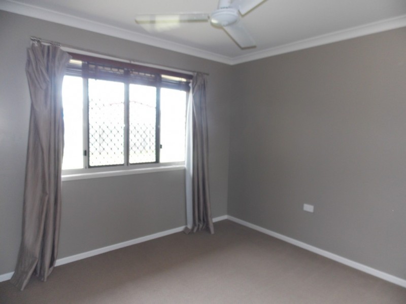 33 Dune Circuit, Lammermoor QLD 4703