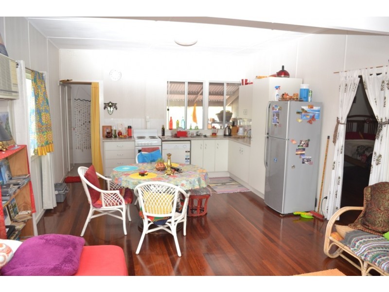 52 Archer Street, Emu Park QLD 4710