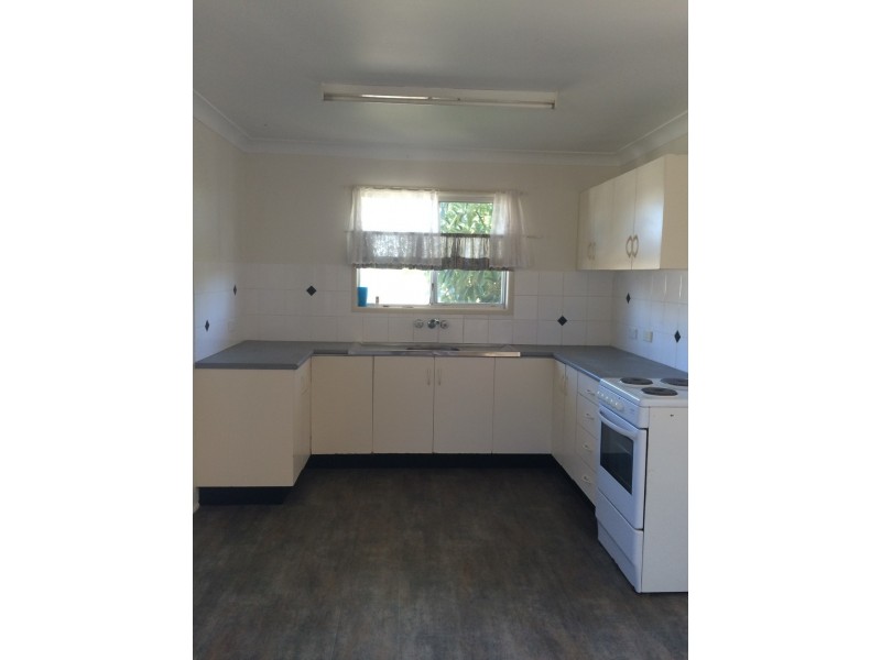 43 Poplar Street, Cooee Bay QLD 4703