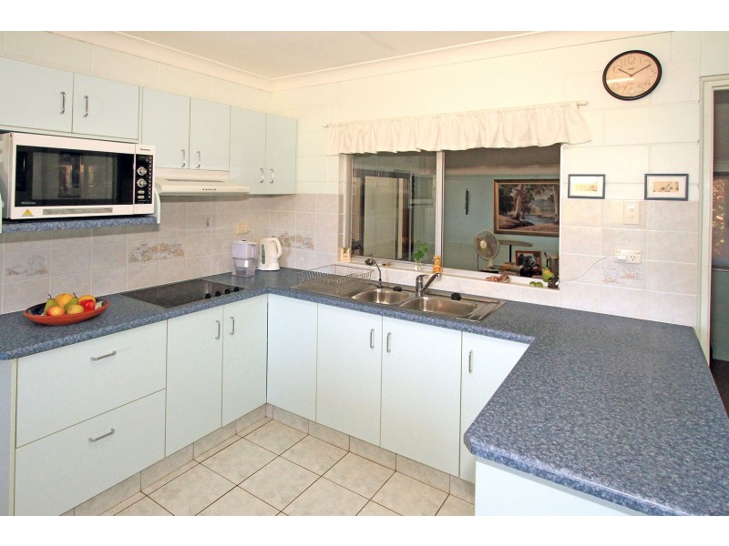 7 Baeckea Place, Taroomball QLD 4703