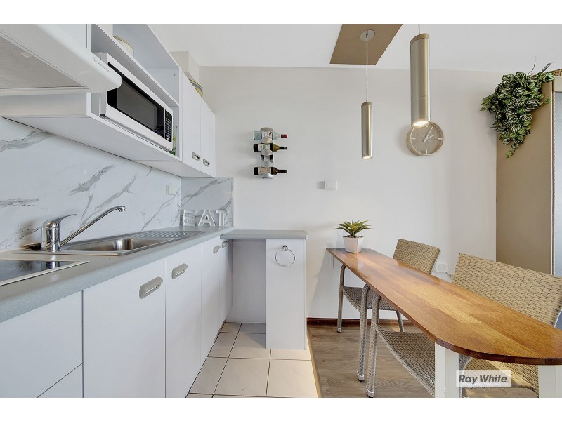 302/4 Adelaide Street, Yeppoon QLD 4703