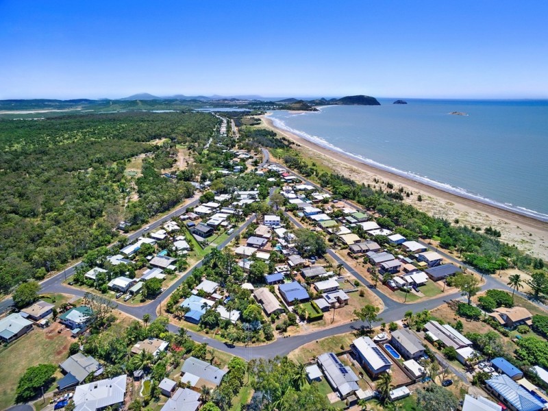 27 Gardenia Street, Kinka Beach QLD 4703