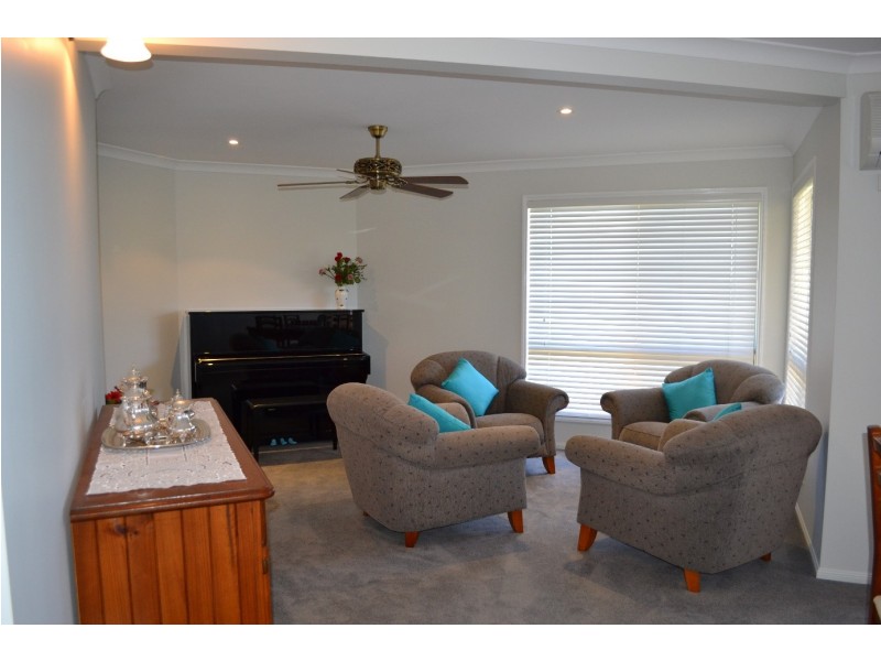 28 Banksia Place, Taranganba QLD 4703