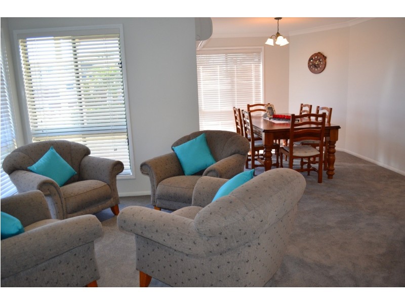 28 Banksia Place, Taranganba QLD 4703