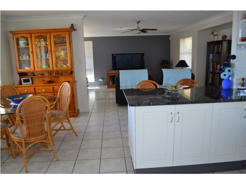 28 Banksia Place, Taranganba QLD 4703