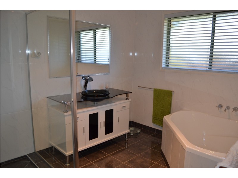 28 Banksia Place, Taranganba QLD 4703