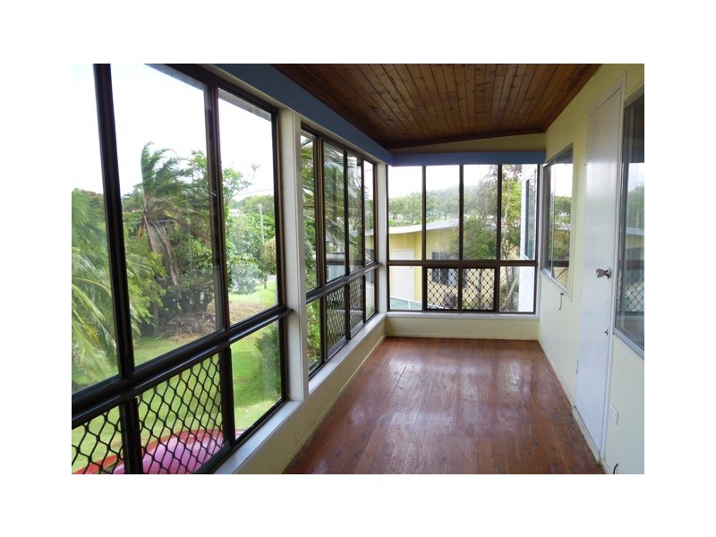 9 Ray Street, Cooee Bay QLD 4703