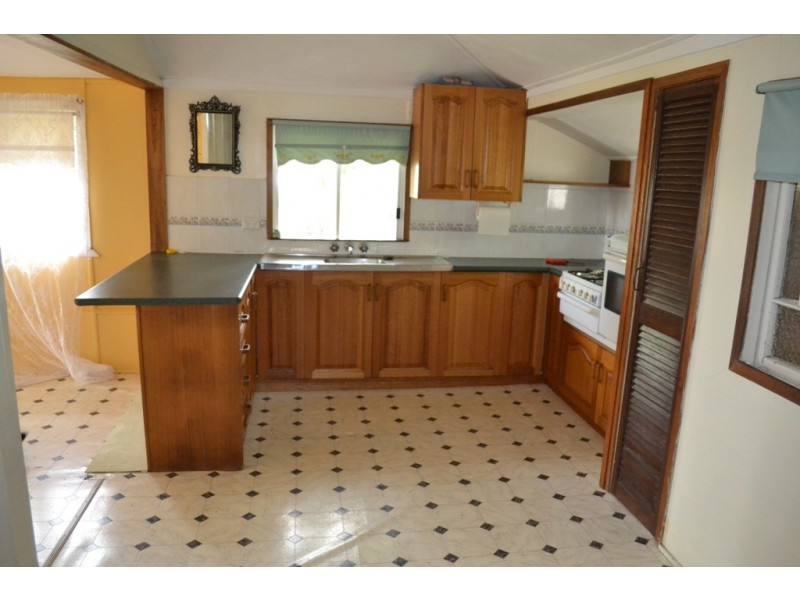 6 Meikleville Street, Meikleville Hill QLD 4703