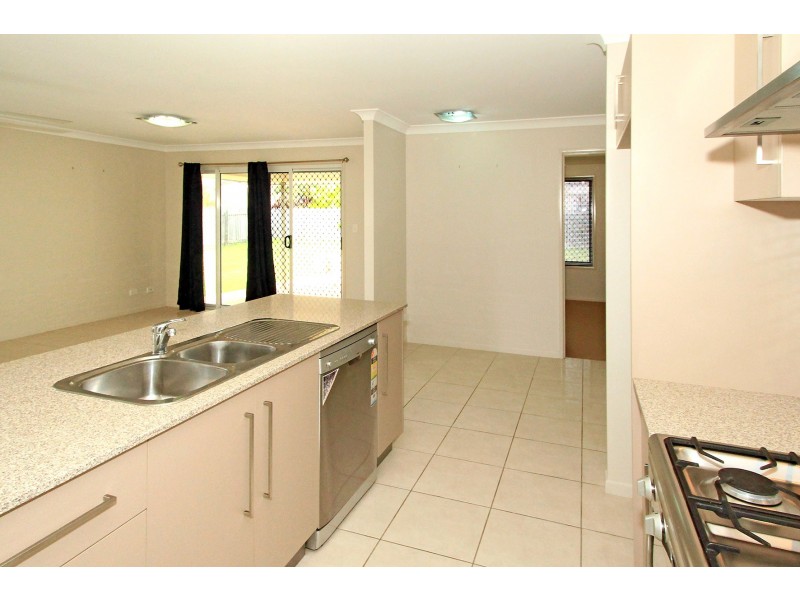 8 Whistler Avenue, Yeppoon QLD 4703