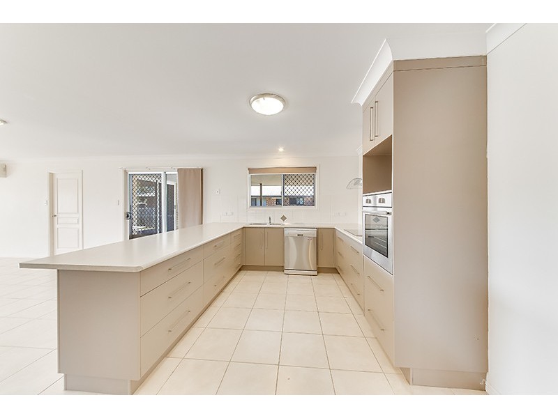 45 Robinson Street, Taranganba QLD 4703