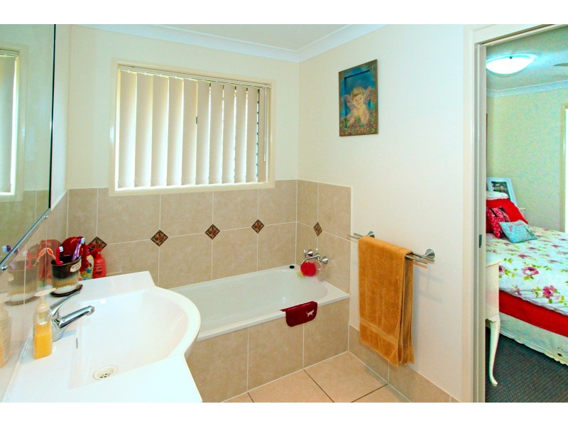 1 Haven Road, Emu Park QLD 4710