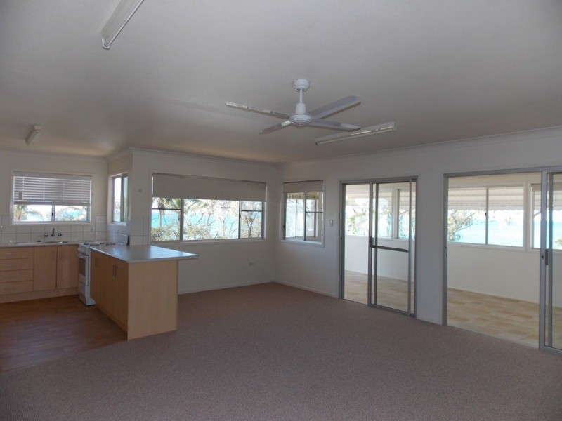 84 The Esplanade, Lammermoor QLD 4703