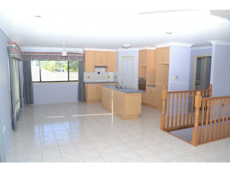 4 Lakeview Circuit, Mulambin QLD 4703