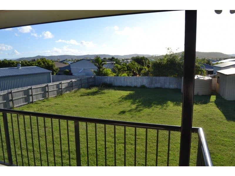 4 Lakeview Circuit, Mulambin QLD 4703