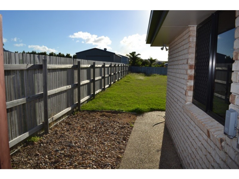 4 Lakeview Circuit, Mulambin QLD 4703