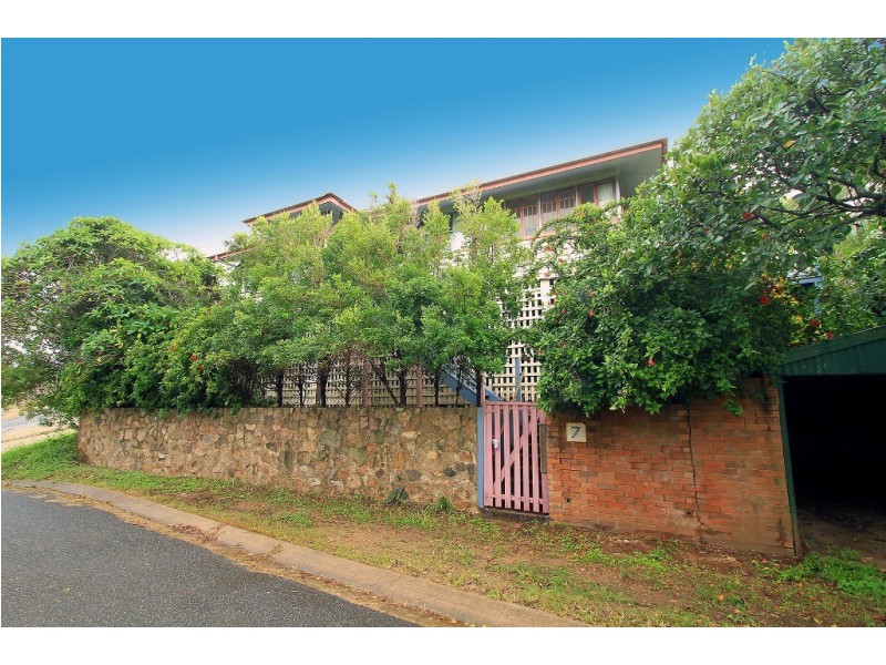 7 Raymond Terrace, Yeppoon QLD 4703