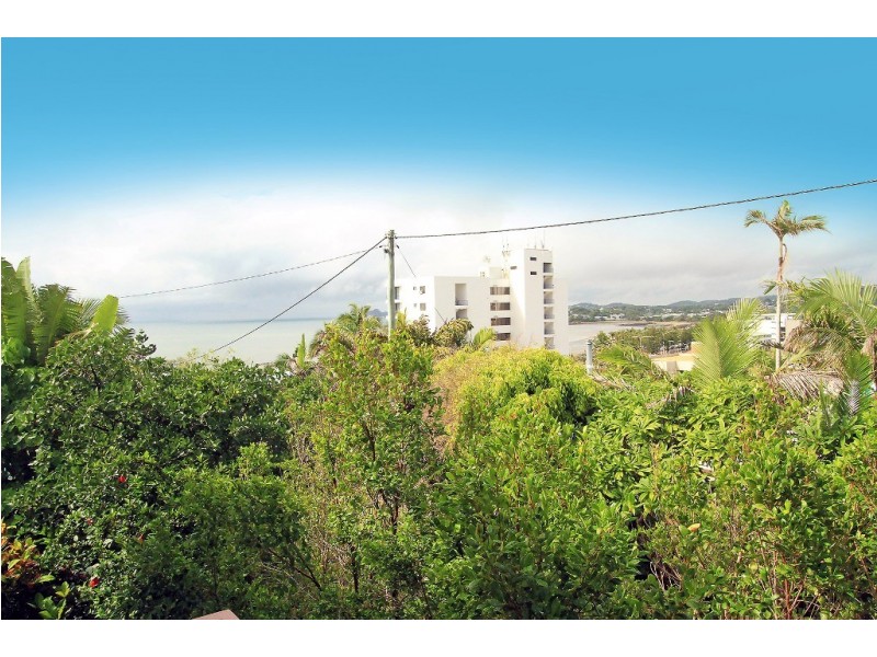 7 Raymond Terrace, Yeppoon QLD 4703