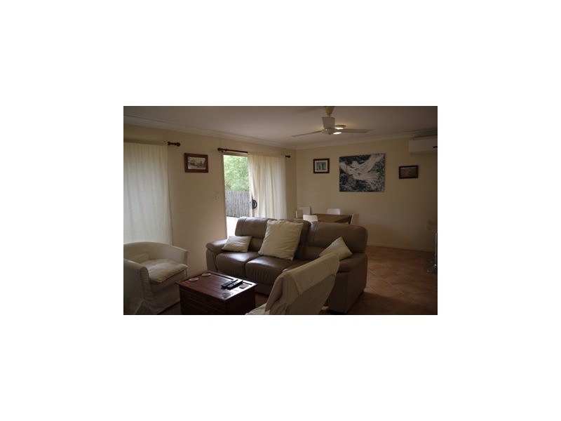 7/24 Gregory Street, Cooee Bay QLD 4703