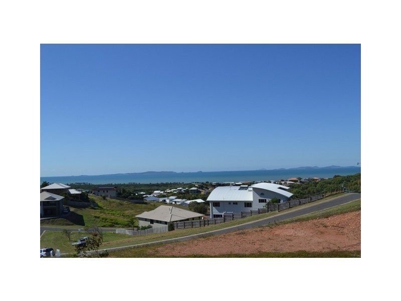 21 Fraser Crescent, Pacific Heights QLD 4703