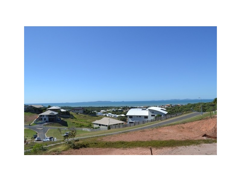 21 Fraser Crescent, Pacific Heights QLD 4703