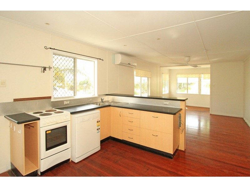10 Cathne Street, Cooee Bay QLD 4703