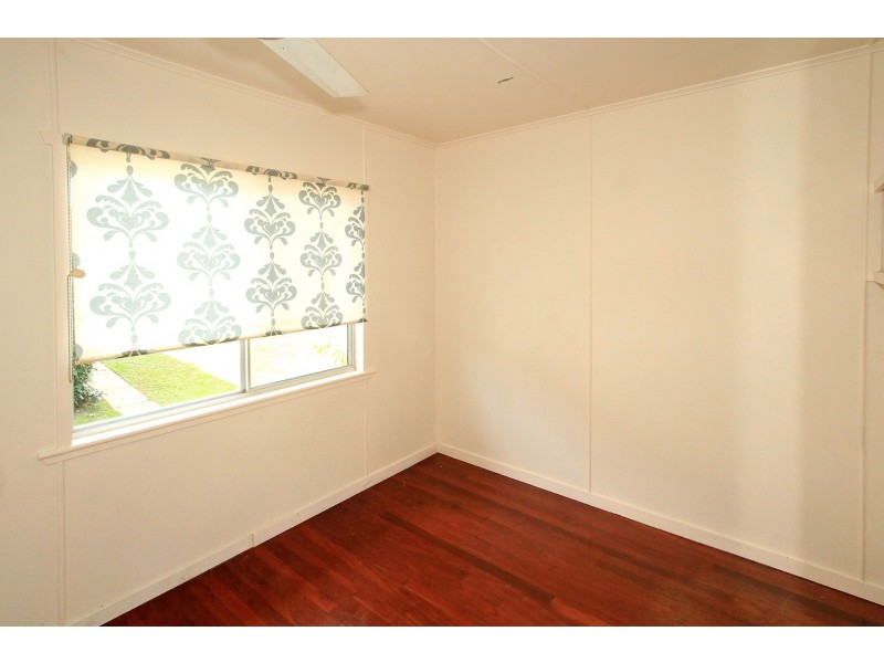 10 Cathne Street, Cooee Bay QLD 4703