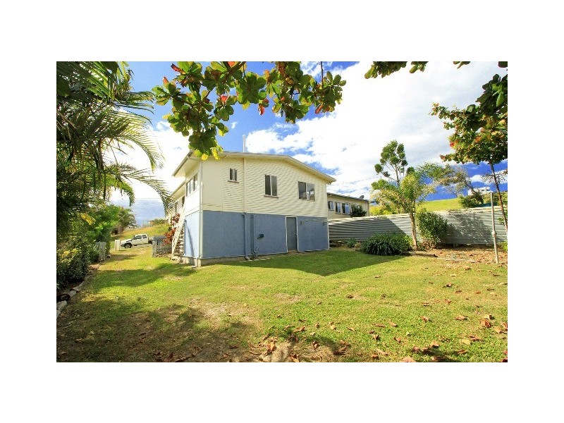 10 Cathne Street, Cooee Bay QLD 4703
