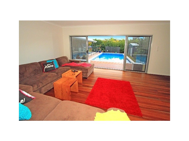 20-22 Bernborough Drive, Barmaryee QLD 4703