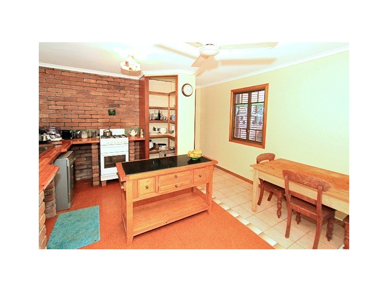 146 Stones Road, Woodbury QLD 4703