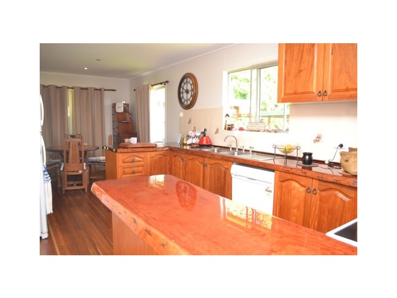 25 Stones Road, Woodbury QLD 4703