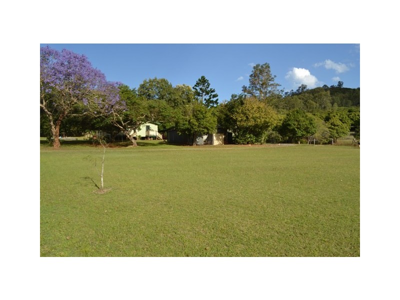 25 Stones Road, Woodbury QLD 4703