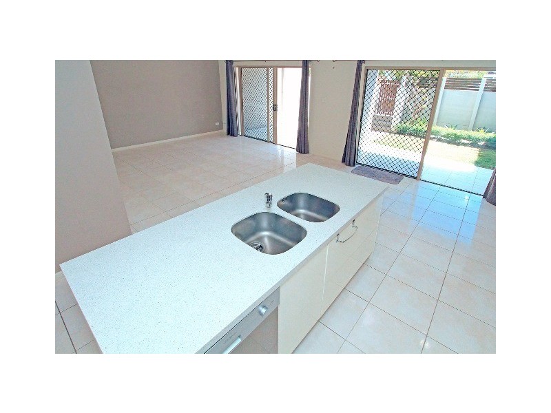 7/24 Melbourne Street, Yeppoon QLD 4703