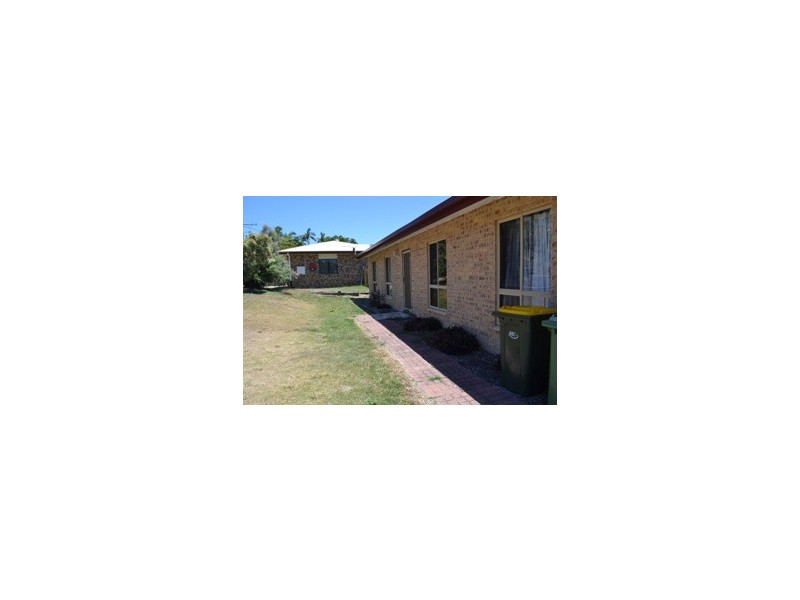 20 Larnach Street, Emu Park QLD 4710
