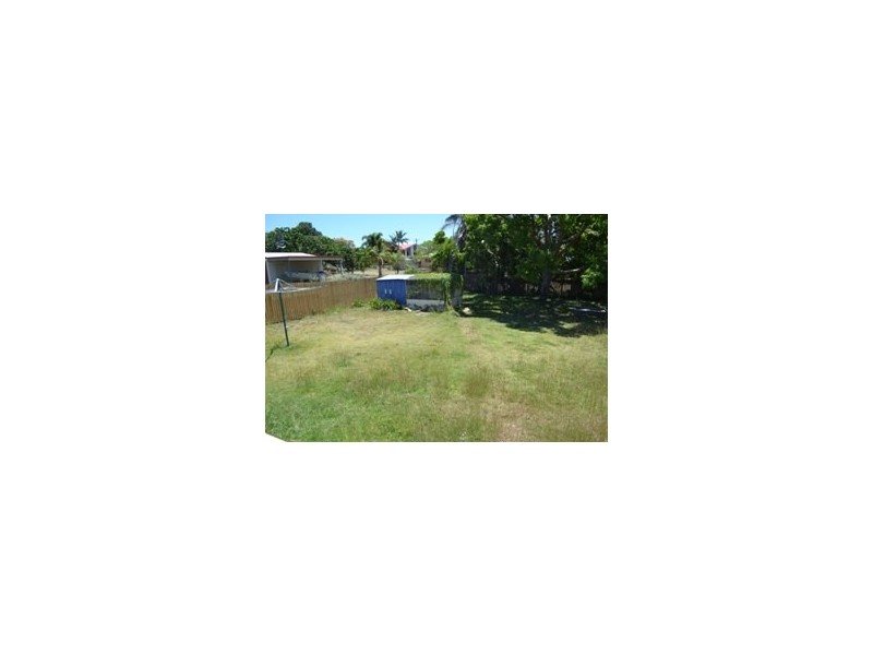 20 Larnach Street, Emu Park QLD 4710