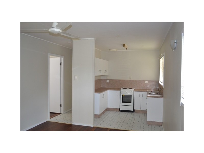 35 Pandanus Street, Cooee Bay QLD 4703