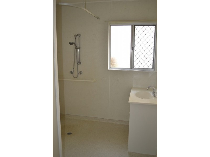 35 Pandanus Street, Cooee Bay QLD 4703