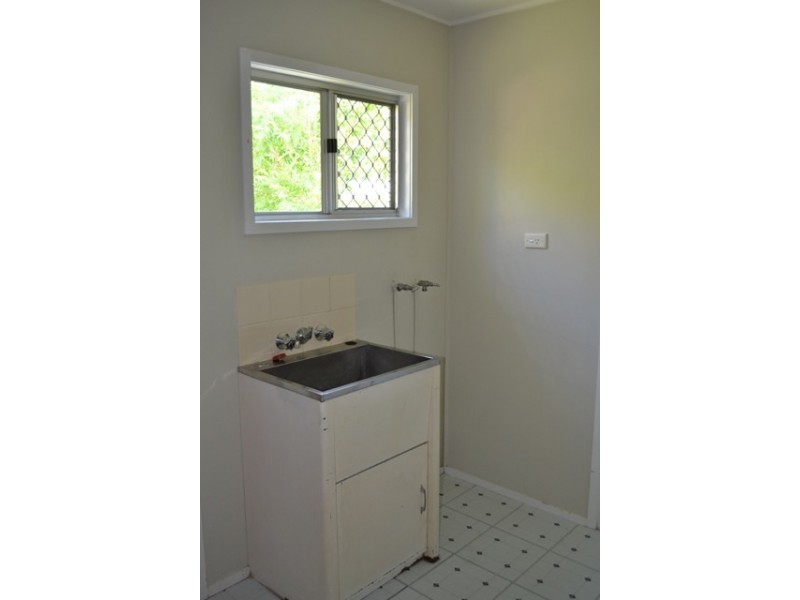 35 Pandanus Street, Cooee Bay QLD 4703