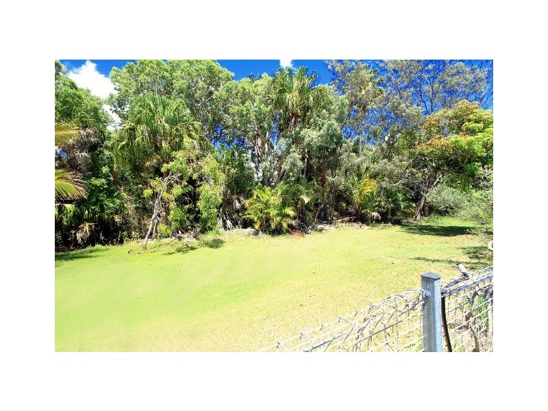 922 Scenic Highway, Kinka Beach QLD 4703