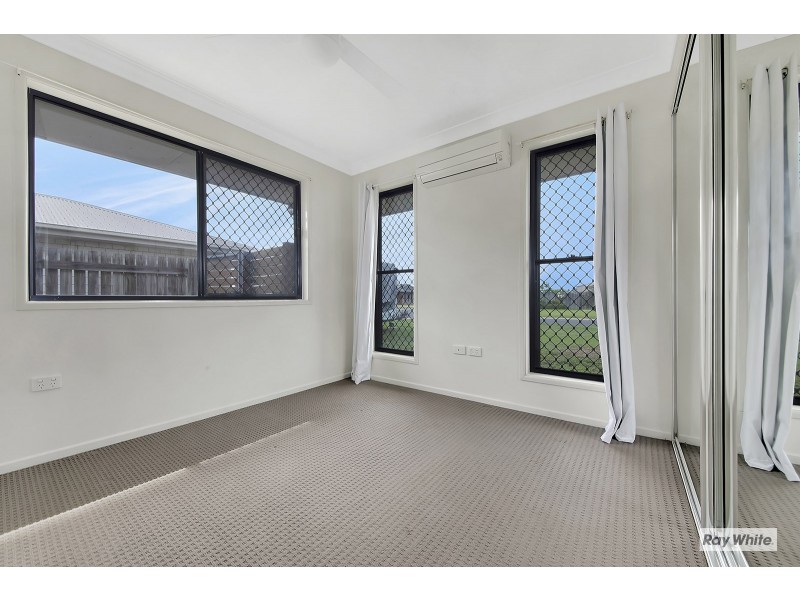 14 Riviera Way, Mulambin QLD 4703