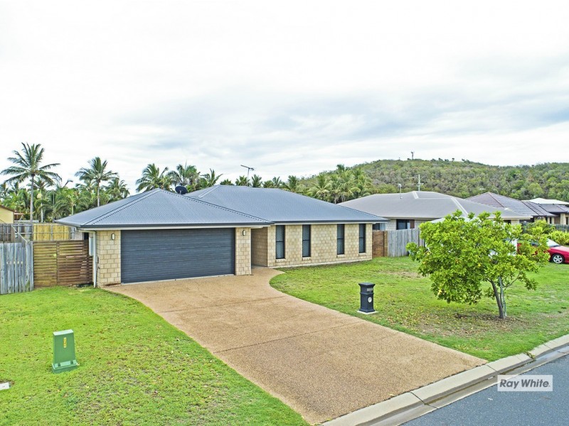 14 Riviera Way, Mulambin QLD 4703
