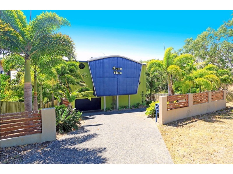 Unit 3, 203 Matthew Flinders Drive, Cooee Bay QLD 4703