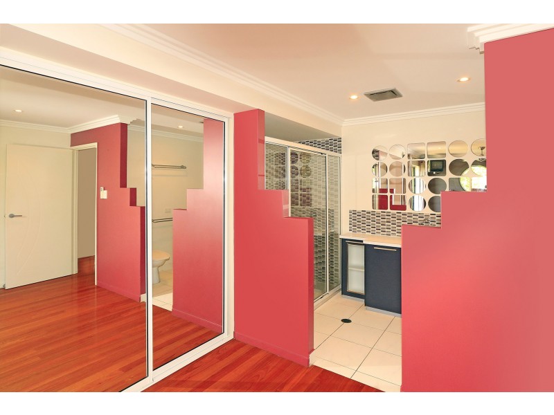 Unit 3, 203 Matthew Flinders Drive, Cooee Bay QLD 4703