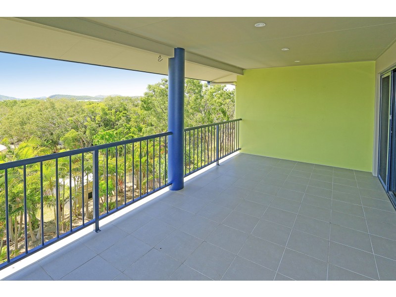 Unit 3, 203 Matthew Flinders Drive, Cooee Bay QLD 4703
