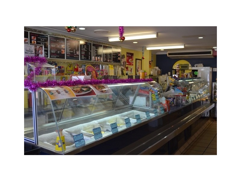 2/6 Normanby Street, Yeppoon QLD 4703